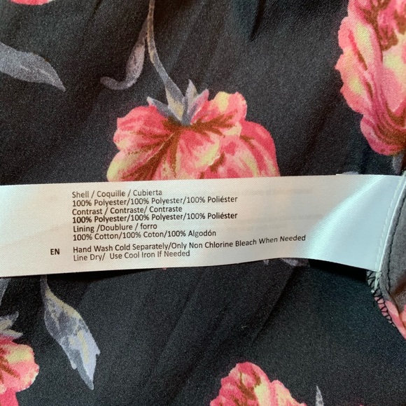 SOLD  of Gypsies floral romper /  jumpsuit - Picture 7 of 7